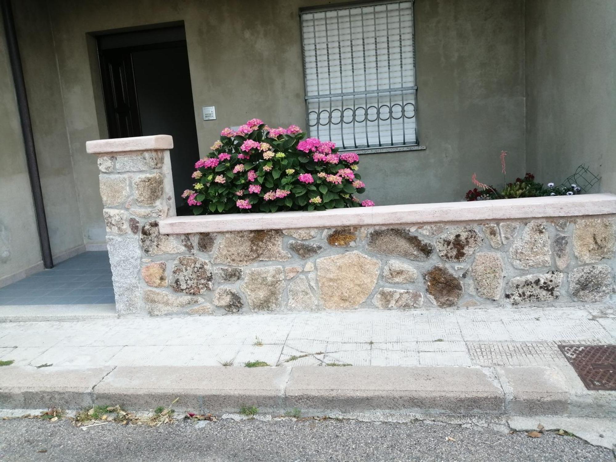 Ferienwohnung L Agrifoglio Di Rita Loddo Fonni Exterior foto